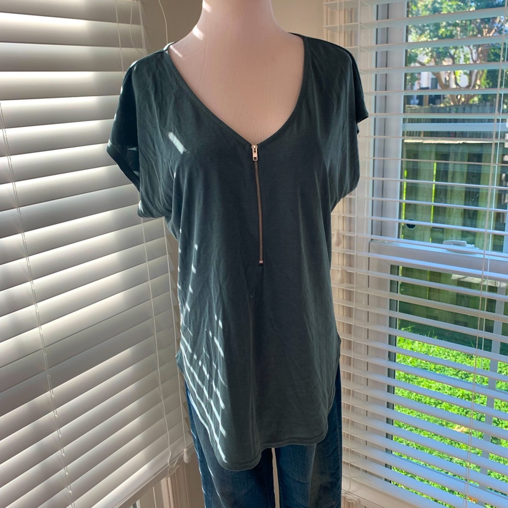 Green Envelope LA Teal Half Zip-up Top